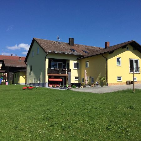 Haus Am Treffenbach Lägenhet Waldmünchen Exteriör bild